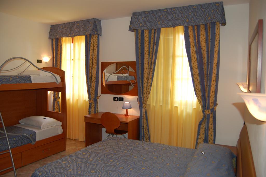 Hotel Anfora Capoliveri  Pokój zdjęcie